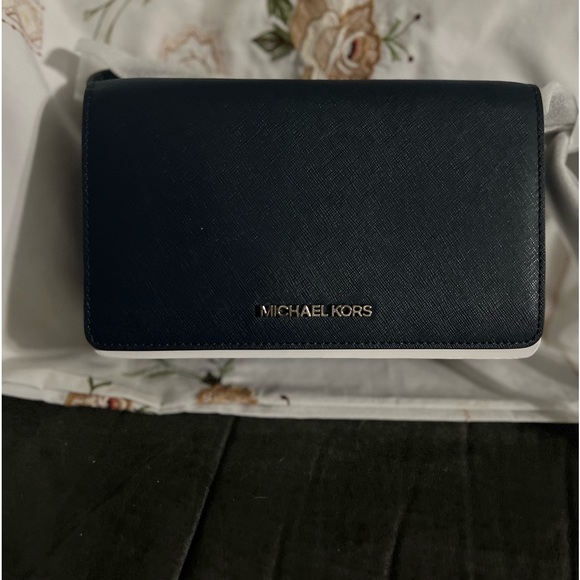 NEW Michael Kors Crossbody bag - Picture 3 of 7